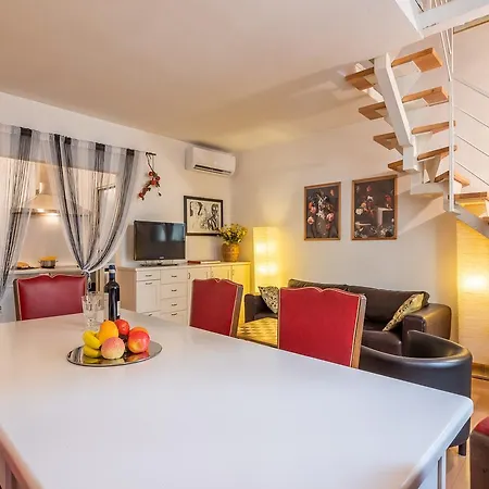 דירה Modern Murate View